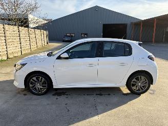 Peugeot 208  picture 27