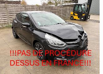 skadebil auto Renault Clio 4 2019/2