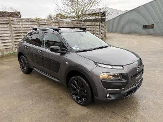 damaged passenger cars Citroën C4 cactus AUTO 2018/2