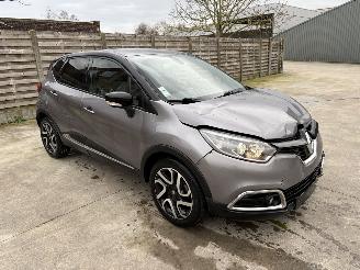 krockskadad bil auto Renault Captur 1.5 DCI 2015/8
