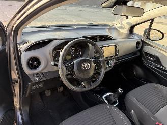 Toyota Yaris  picture 3