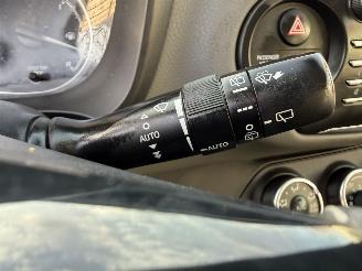 Toyota Yaris  picture 11