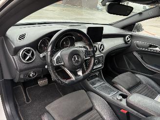 Mercedes Cla-klasse 180 AMG picture 3