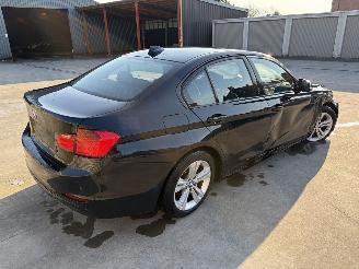 BMW 3-serie 2.0D - 16V TURBO picture 5