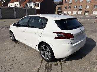 Peugeot 308 2 PHASE 2 1,5 picture 4