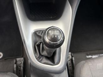 Toyota Yaris 1.5i - 12V picture 12