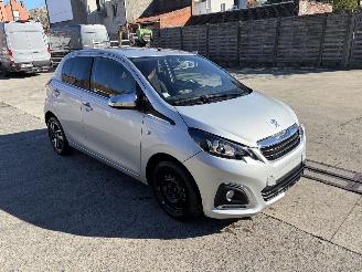 skadebil auto Peugeot 108 1.0 VTI - 12V 2019/10