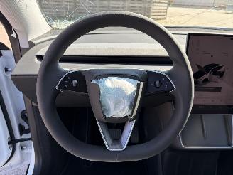 Tesla Model Y 5YJY 2 60KWH picture 14