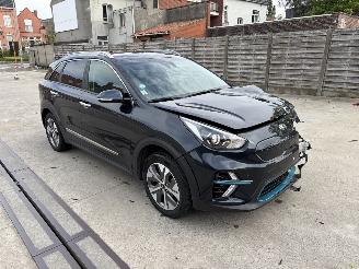 uszkodzony samochody osobowe Kia e-Niro 64KWH 2021/12