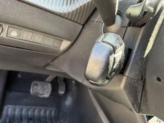 Peugeot 208 II 1.2I PURETECH 12V picture 15