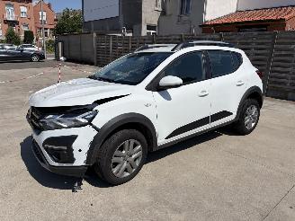 skadebil auto Dacia Sandero STEPWAY 1.0i - 12V TURBO TCE 90 2020/10