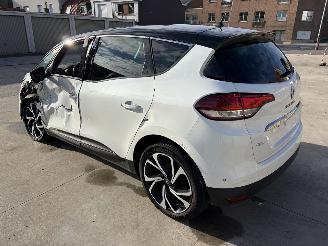 Renault Scenic BOSE 1.5 DCI - 8V TURBO picture 4