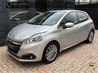 Voiture accidenté Peugeot 208 1.2 PureTech Style 5 deurs | Navi Lm-velgen Pdc 2016/3
