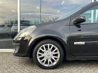 Renault Clio 1.2TCE Rip Curl Edition picture 6