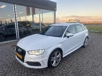 damaged passenger cars Audi A3  2015/1