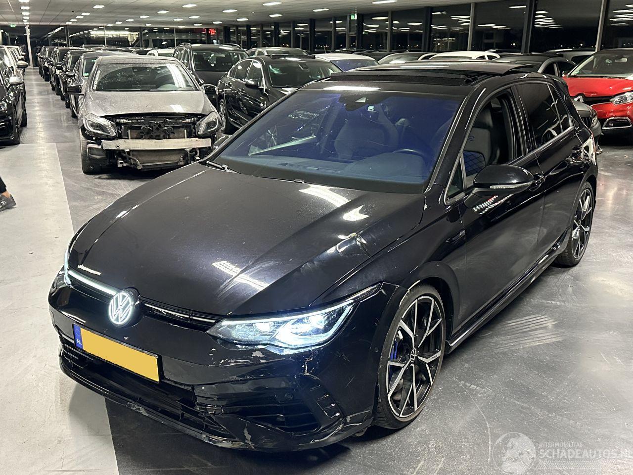 Volkswagen Golf 2.0TSI 320PK Performance