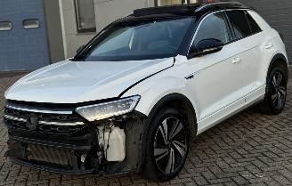Coche accidentado Volkswagen T-Roc 1.5TSI 3x R-Line Bussines + 2022/5