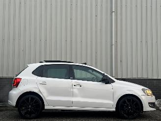 damaged passenger cars Volkswagen Polo 1.2TSI PANORAMA 2012/1