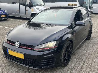 uszkodzony samochody osobowe Volkswagen Golf 2.0 TSI GTI 2013/1