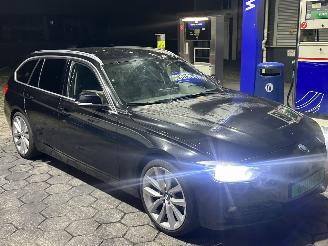 Vaurioauto  passenger cars BMW 3-serie 318D 2015/7