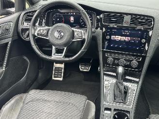 Volkswagen Golf 2.0TDI R-Line picture 7