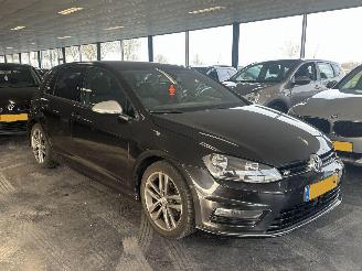 Schadeauto Volkswagen Golf 1.4TSI ACT R-Line 2013/1