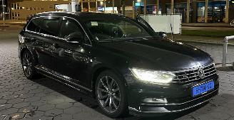 Vaurioauto  passenger cars Volkswagen Passat 2.0 TDI Business Edetion R-Line 2017/1