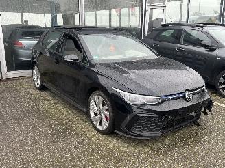 Damaged car Volkswagen Golf GTE 2021/1