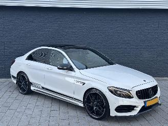 krockskadad bil auto Mercedes C-klasse C250 Full AMG 63 uitgevoerd 2018/8