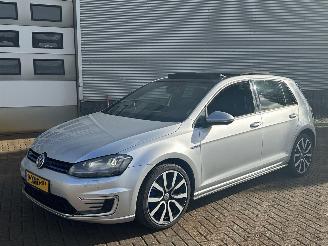 Vaurioauto  passenger cars Volkswagen Golf 1.4TSI GTE Panorama Led 2014/1