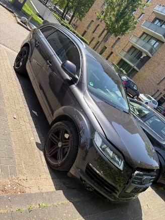Auto incidentate Audi Q7 4.2 FSI Quattro Pro Line + 7persoons 2005/7