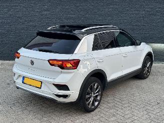 Volkswagen T-Roc 1.5TSI Sport Panorama DSG picture 3