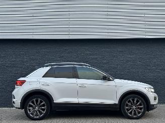 Volkswagen T-Roc 1.5TSI Sport Panorama DSG picture 2