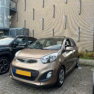 Voiture accidenté Kia Picanto 1.2 Comfort line Panorama Key Less 2012/1