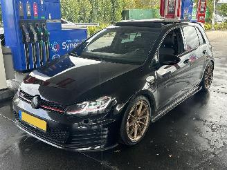 Coche accidentado Volkswagen Golf 2.0TSI 400PK! Panorama Led Leer 2015/3