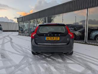 Volvo V-60 2.4 D6 AWD Plug-In Hybrid Summum picture 4