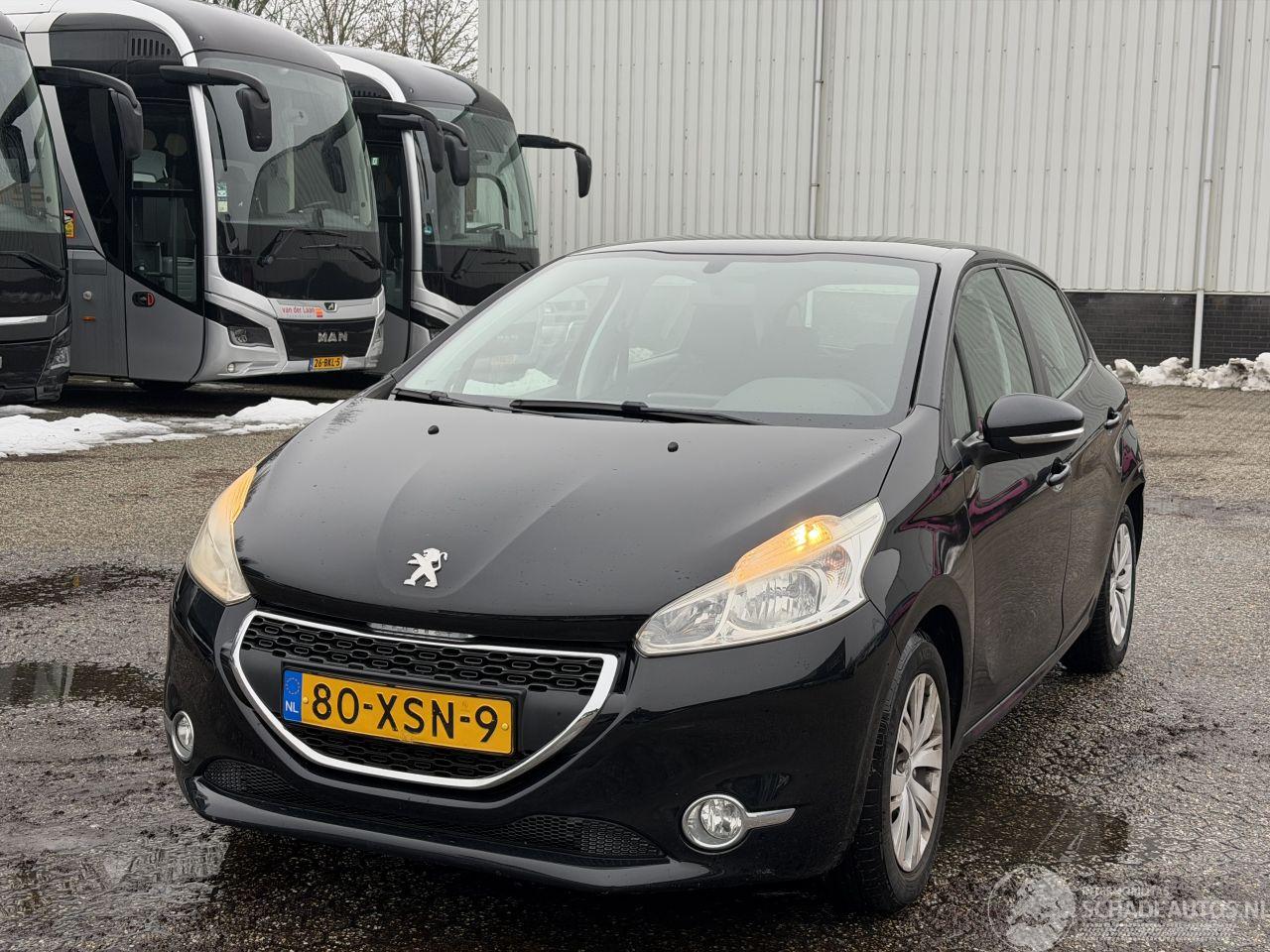 Peugeot 208 1.2 VTi Blue Lease