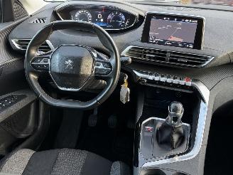 Peugeot 3008 1.2 PureTech Blue Lease Executive picture 12