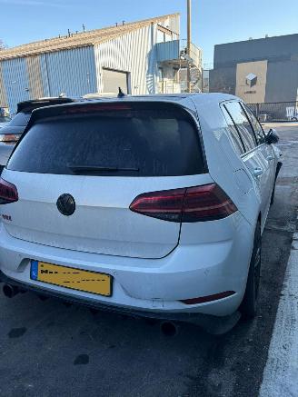 Volkswagen Golf 2.0TSI GTI PERFORMANCE FACELIFT picture 2