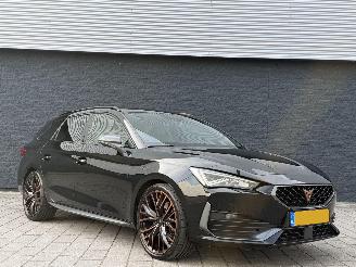 Damaged car Cupra Leon Sportstourer 1.4 e-Hybrid VZ 2021/8