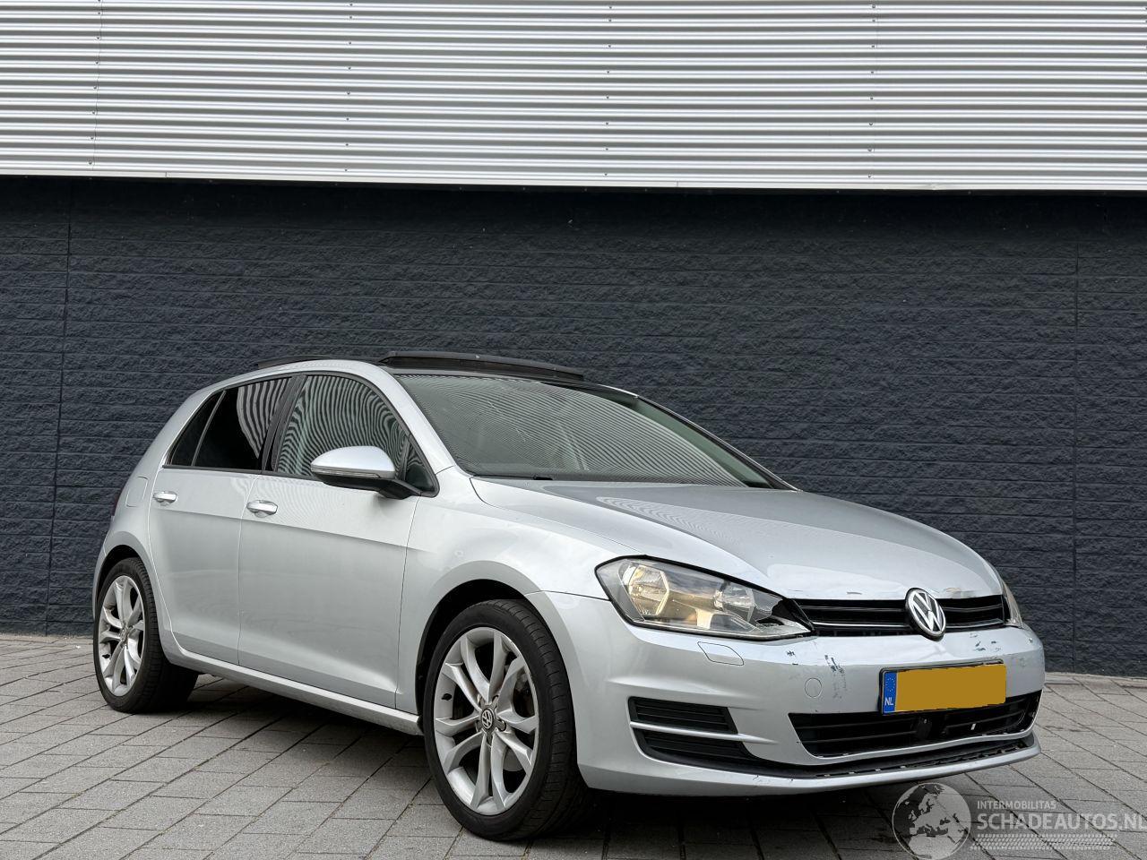 Volkswagen Golf 1.2TSI DSG/PANO HIGHLINE