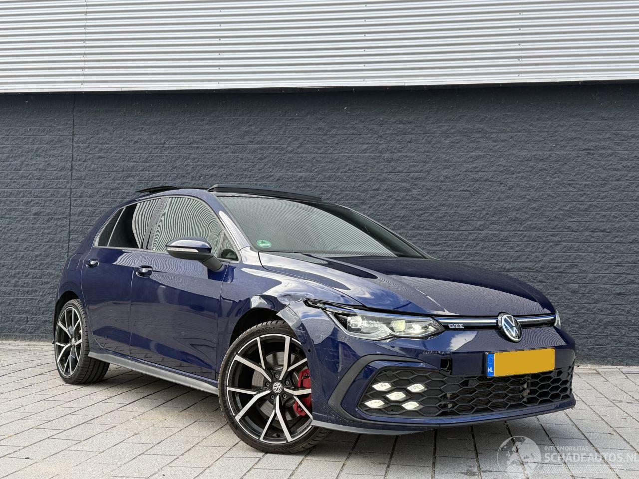 Volkswagen Golf 8 GTE PANO/LED/HEAD-UP