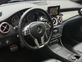 Mercedes GLA 200 CDI AMG PANO/AUTOMAAT/LED picture 12