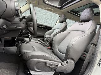 Mini Cooper 1.5 Automaat/Pano full option picture 19