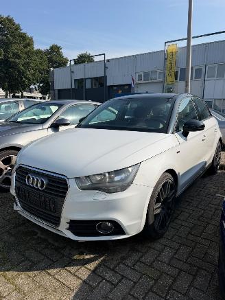Auto incidentate Audi A1 1.6TDI S-LINE AUTOMAAT 2014/9