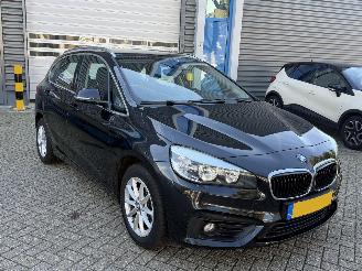 uszkodzony samochody osobowe BMW 2-serie 218i Tourer Executive AUTOMAAT NAP 2015/1