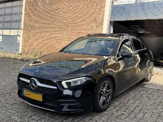 Vaurioauto  passenger cars Mercedes A-klasse A180d AMG/AUTOMAAT/PANO 2018/5