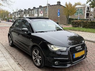 uszkodzony samochody osobowe Audi A1 1.6TDI S-line Pano/Schaalstoelen/Keyless 2012/9