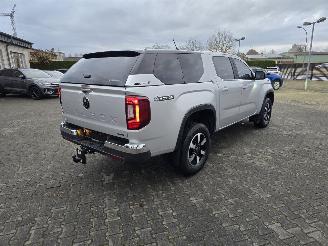 krockskadad bil auto Volkswagen Amarok  2024/5