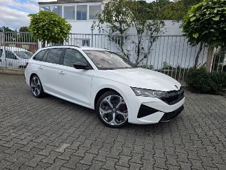 Unfallwagen Skoda Octavia RS 195 kW 2026/1